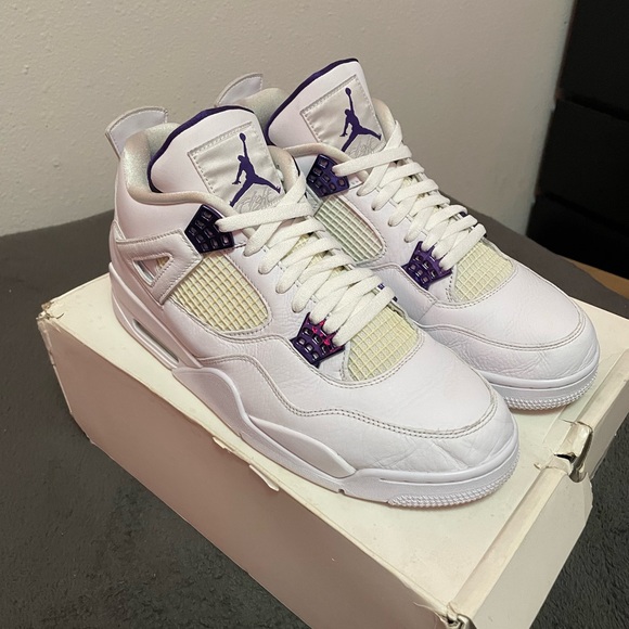Jordan 4 metallic purple - Picture 3 of 7